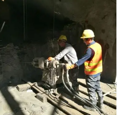 香坊水下抗分散灌浆料特点 水下不分散注浆料介绍